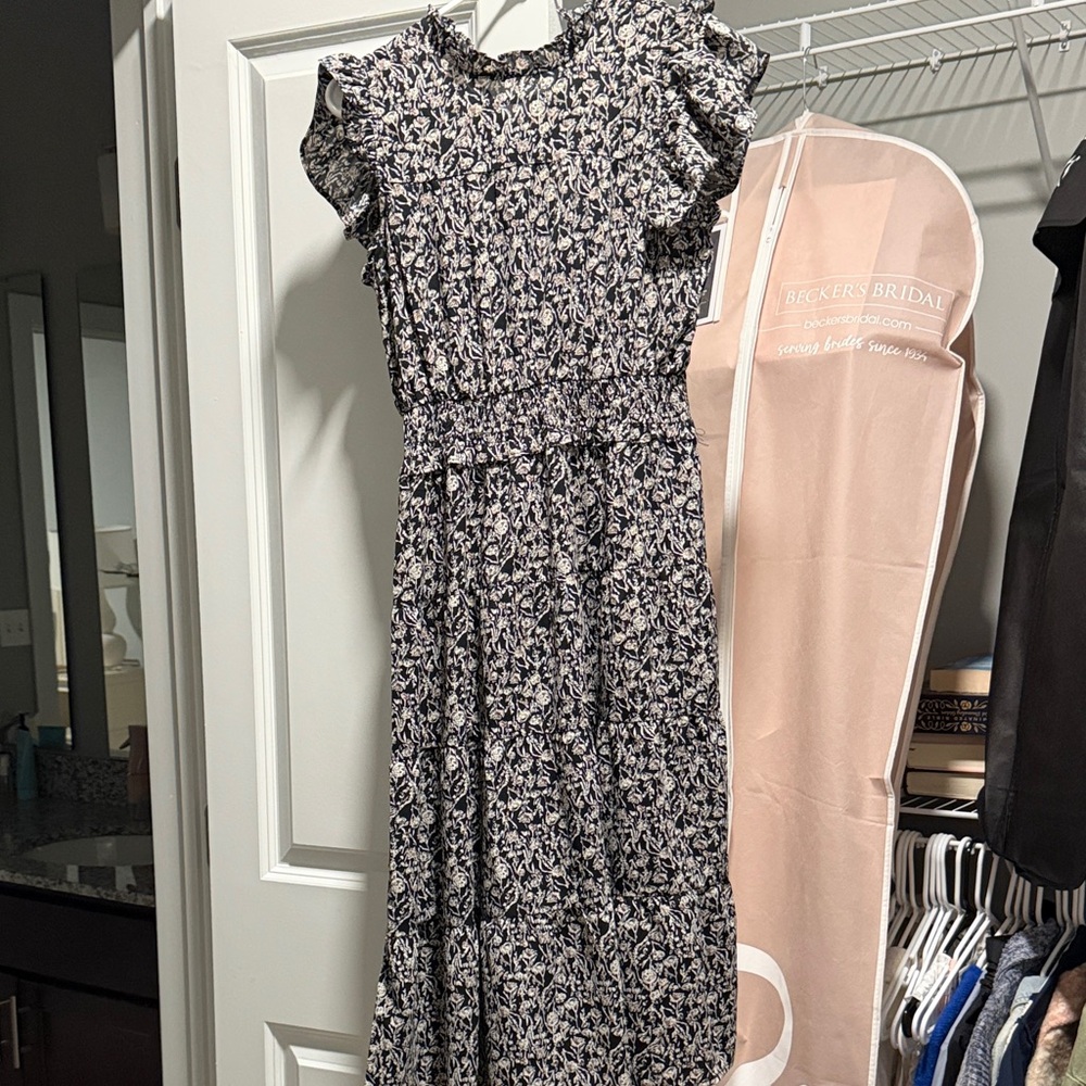 Floral Ruffle Sleeve midi Dress